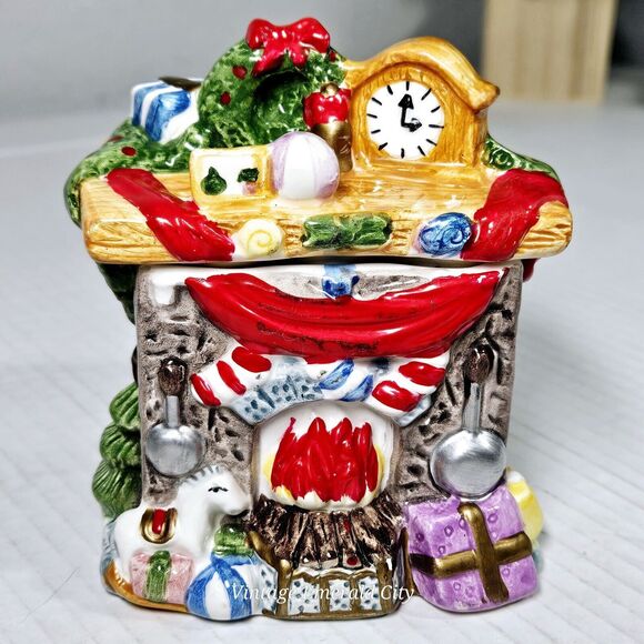 Vtg Christmas Fireplace Chimney Sugar Bowl Lidded & Free Green Glass Spoon READ - Picture 10 of 12